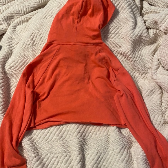 PINK crop hoodie - Picture 2 of 3